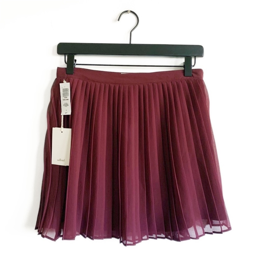 Aritzia Wilfred Twirl Mini Pleated Skirt